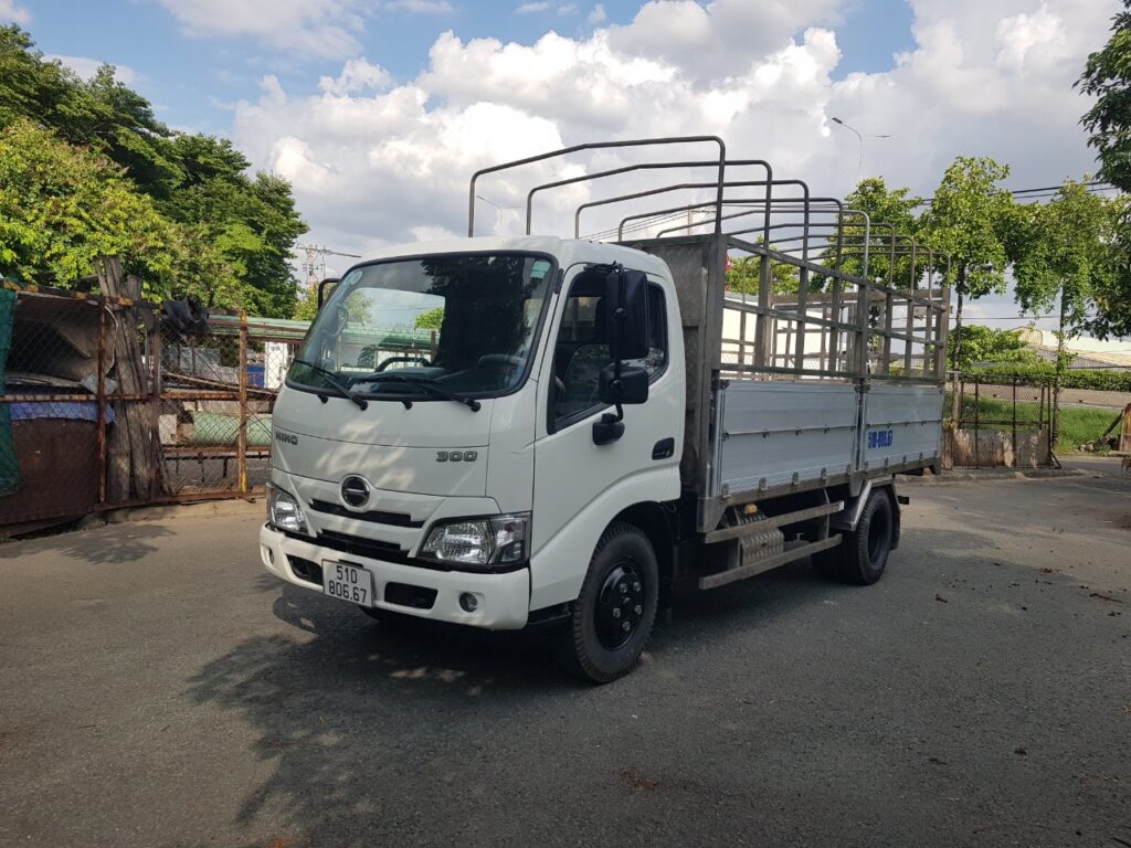 phi truoc xe hino 1t9 cu