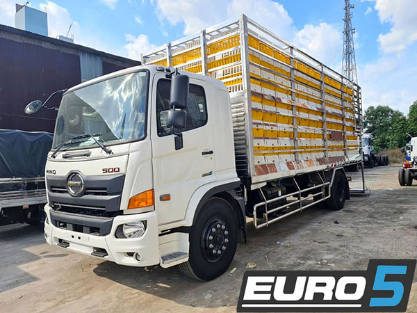 xe hino 8 tan cho gia cam 600x450 1